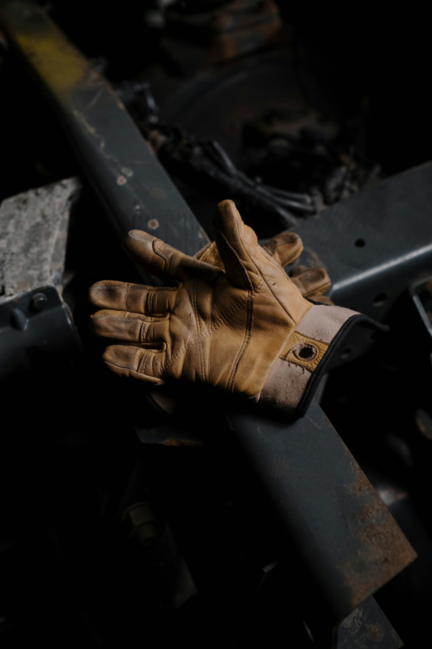 Leather Tactical & Work Gloves